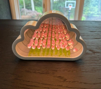 Espejo decorativo con luz cálida que crea un ambiente íntimo para tu pareja